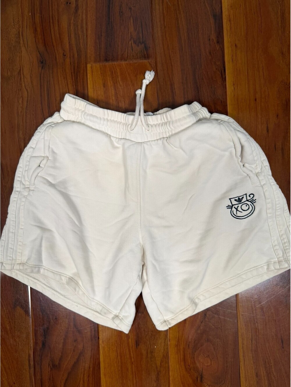 Adidas x Andre Saraiva Shorts Mens SZ M Cream Off White HK5221 Graphic Cotton